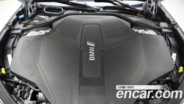 BMW i7 2024 thumb 6
