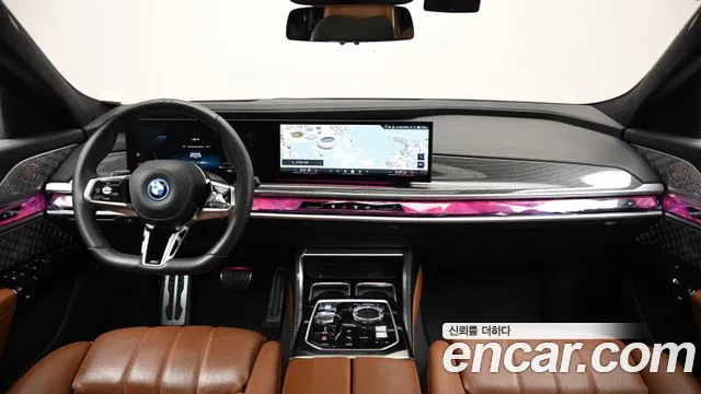 BMW i7 2024 thumb 7