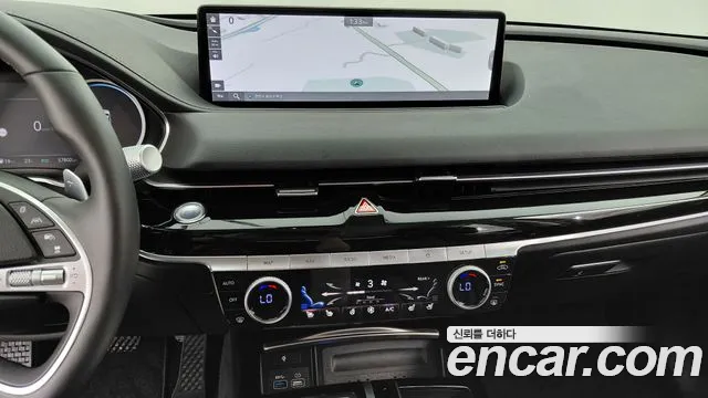 Genesis G80 2022 thumb 4