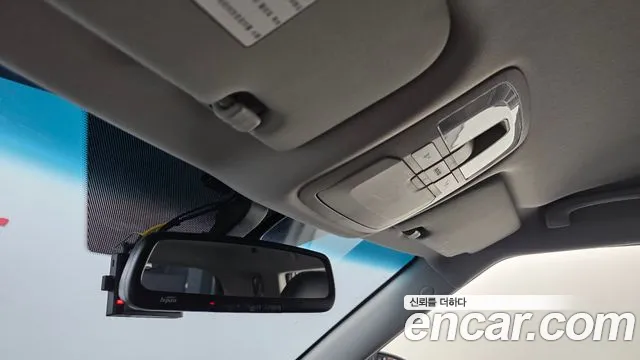 KG_Mobility_Ssangyong TIBOLI 2016 thumb 9