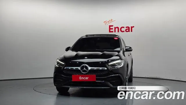 Mercedes-Benz GLA 2020 thumb 3