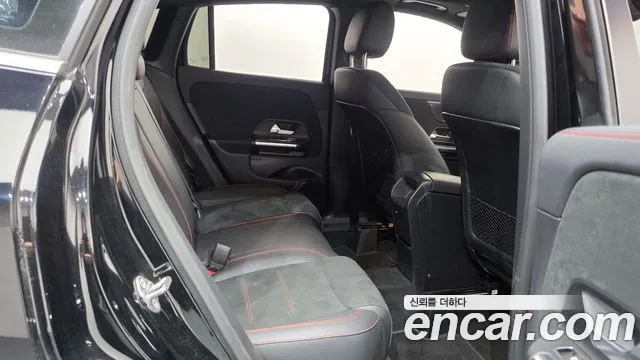 Mercedes-Benz GLA 2020 thumb 12