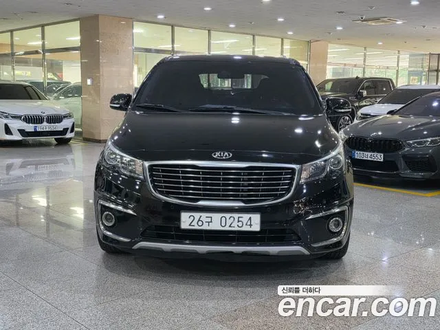 Kia Carnival 2016 thumb 10