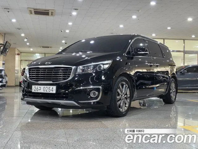 Kia Carnival 2016 thumb 4