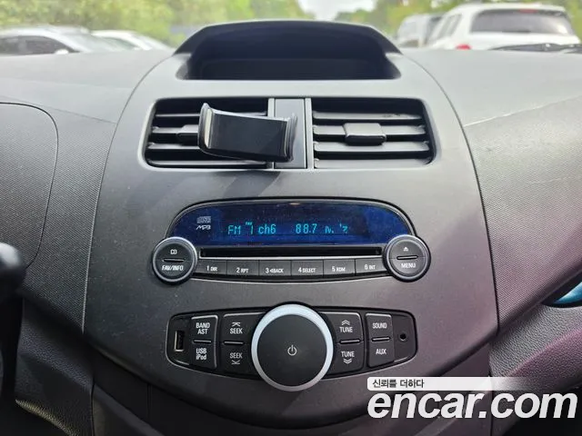 Chevrolet Spark 2012 thumb 6
