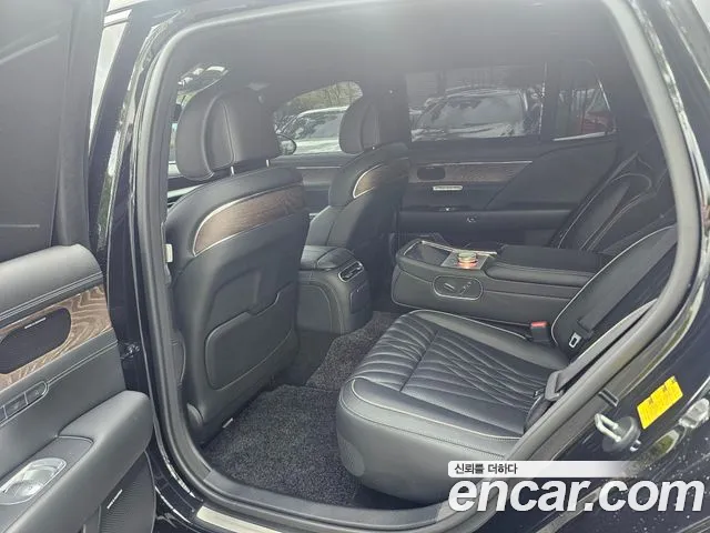 Genesis G90 2022 thumb 4
