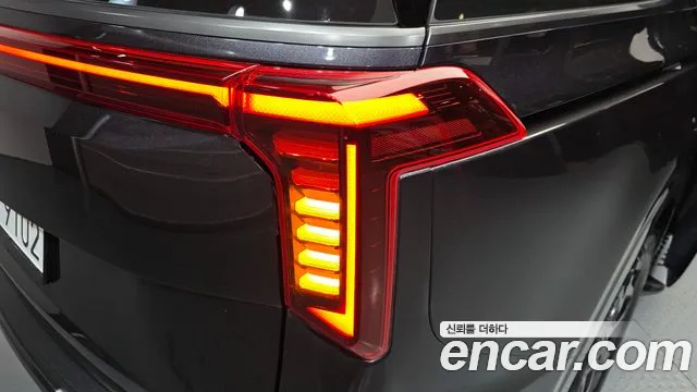 Kia Carnival 2023 thumb 7