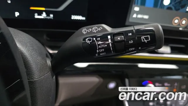 Kia Carnival 2023 thumb 2