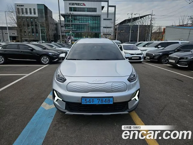 Kia Niro 2022 thumb 3