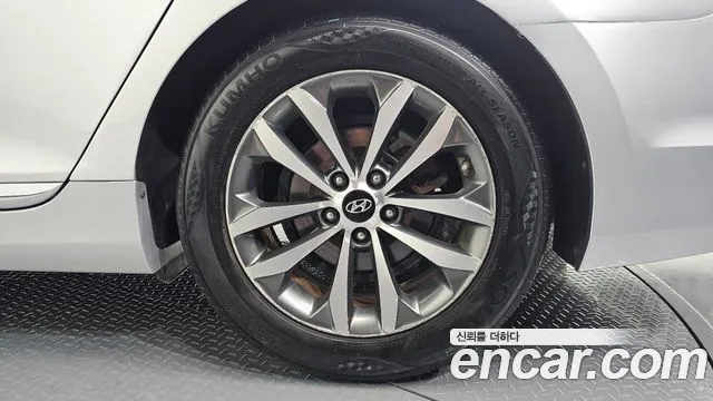 Hyundai Grandeur 2011 thumb 12