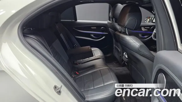 Mercedes-Benz E-Класс 2021 thumb 12