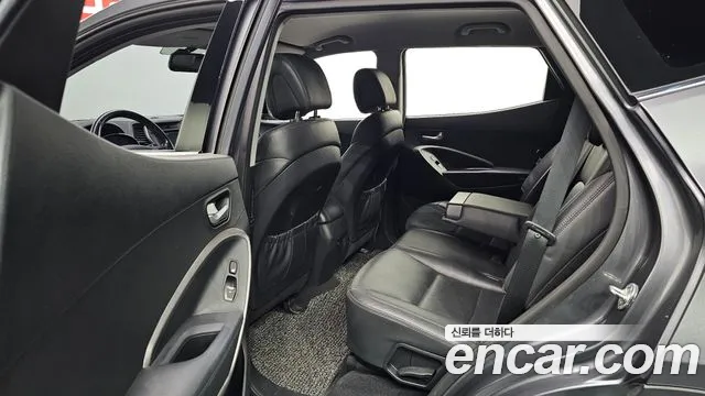 Hyundai Santa Fe 2015 thumb 2