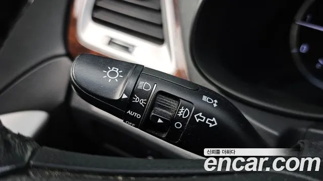 Hyundai Santa Fe 2015 thumb 12