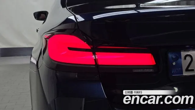 BMW 5 серии 2023 thumb 9