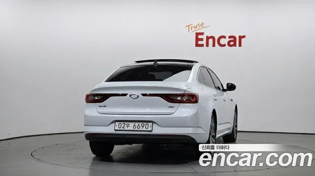 Renault Megane 2017 thumb 3