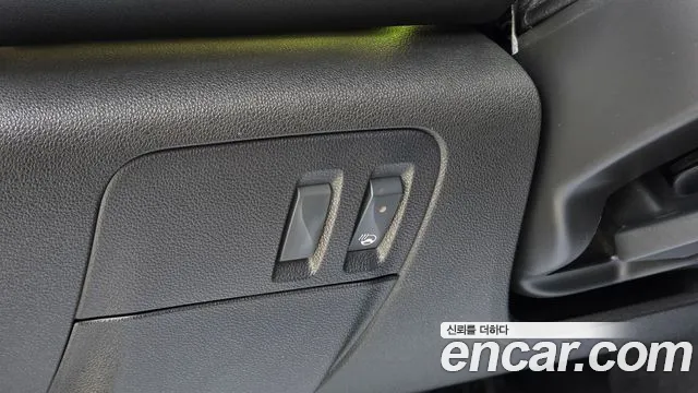 Renault Megane 2017 thumb 9