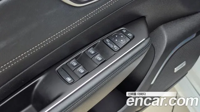 Renault Megane 2017 thumb 10
