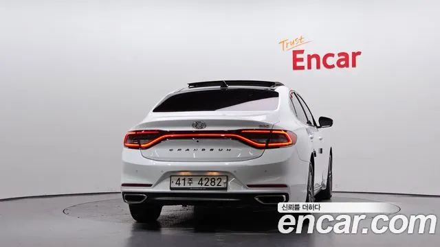 Hyundai Grandeur 2017 thumb 12
