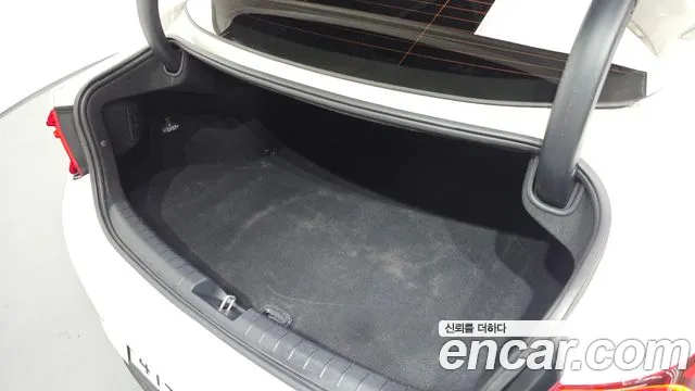 Hyundai Grandeur 2017 thumb 8