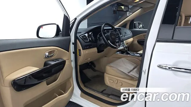 Kia Carnival 2020 thumb 8