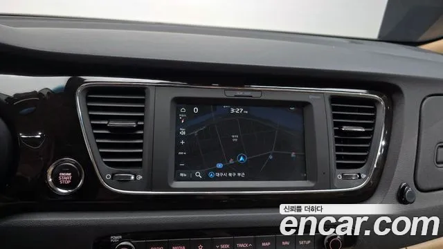 Kia Carnival 2020 thumb 11