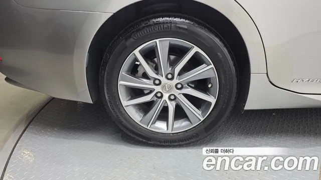 Lexus ES 2017 thumb 5