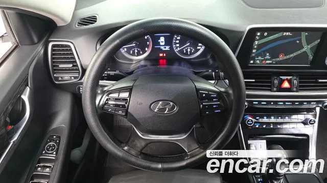 Hyundai Grandeur 2016 thumb 3
