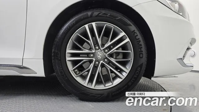 Hyundai Grandeur 2016 thumb 2