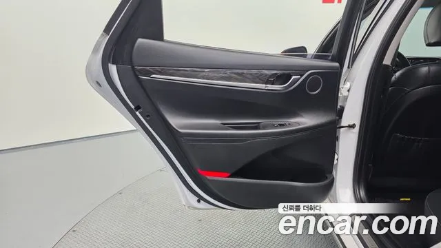 Hyundai Grandeur 2016 thumb 11
