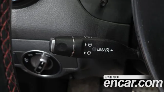 Mercedes-Benz CLA 2016 thumb 12