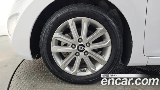Hyundai Avante 2015 thumb 5