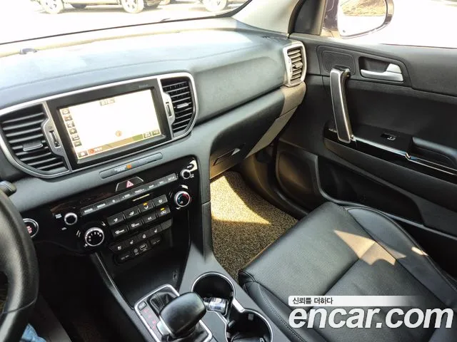 Kia Sportage 2018 thumb 5