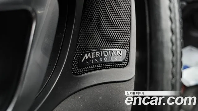 Land Rover Discovery Sport 2019 thumb 10