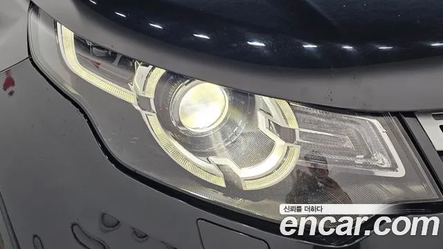 Land Rover Discovery Sport 2019 thumb 9