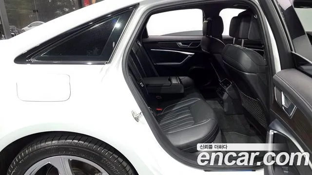 Audi A6 2025 thumb 5