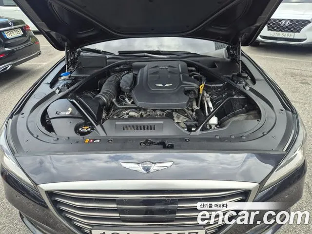 Genesis G80 2019 thumb 2