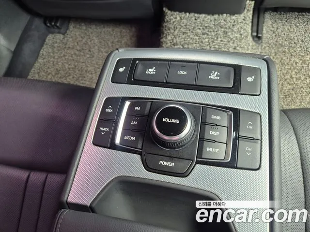 Genesis G80 2019 thumb 10