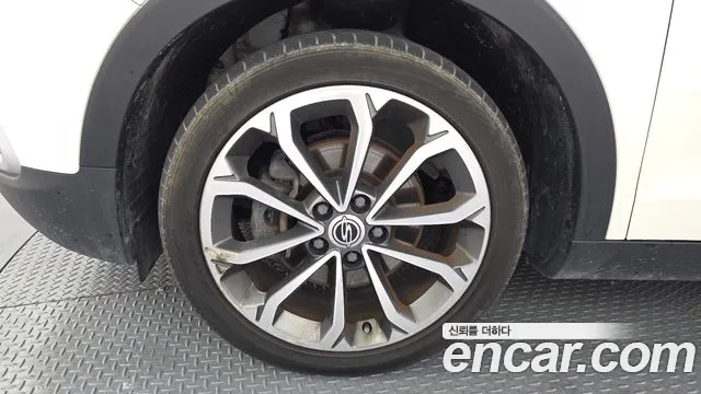 KG_Mobility_Ssangyong TIBOLI 2017 thumb 5