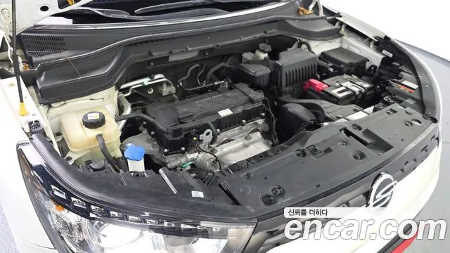 KG_Mobility_Ssangyong TIBOLI 2017 thumb 6