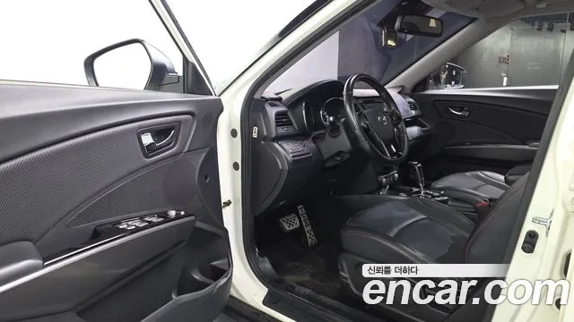 KG_Mobility_Ssangyong TIBOLI 2017 thumb 10