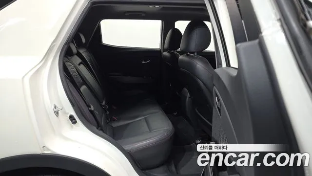 KG_Mobility_Ssangyong TIBOLI 2017 thumb 12