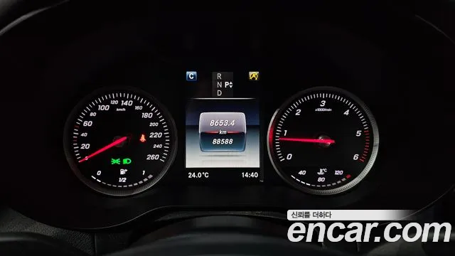 Mercedes-Benz GLC 2018 thumb 7