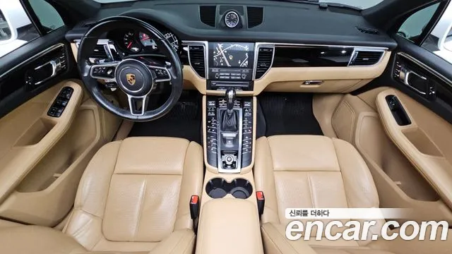 Porsche Macan 2016 thumb 7
