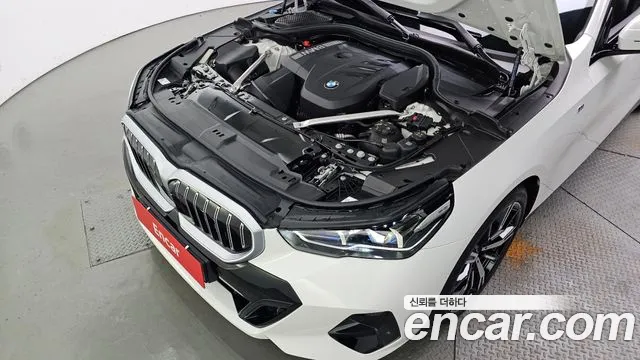 BMW 5 серии 2024 thumb 6