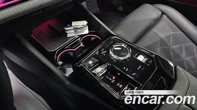 BMW 5 серии 2024 thumb 9