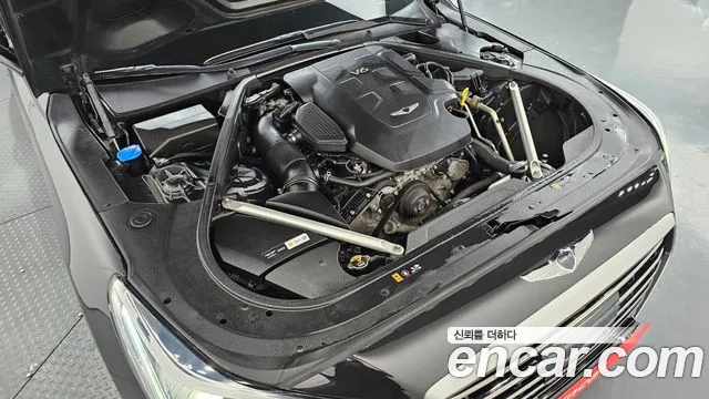 Genesis G90 2018 thumb 6