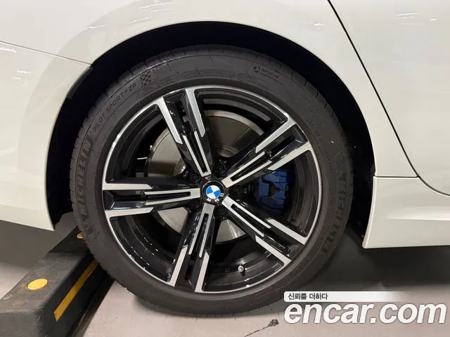 BMW 3 серии 2025 thumb 8