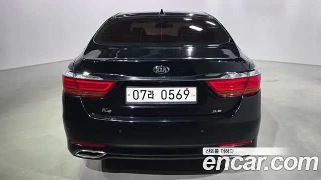 Kia K9 2015 thumb 10