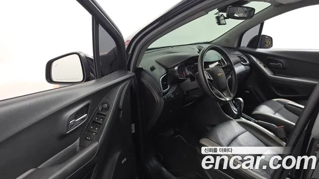Chevrolet Tracker 2017 thumb 12