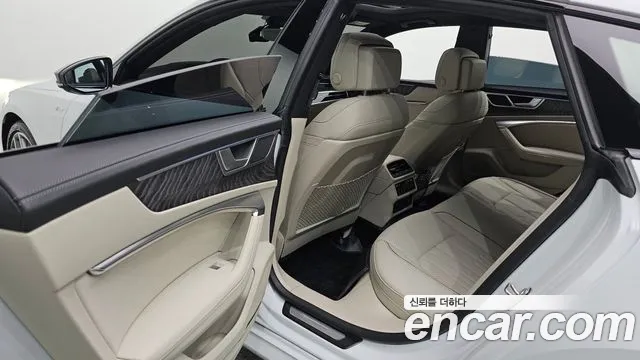 Audi A7 2025 thumb 10